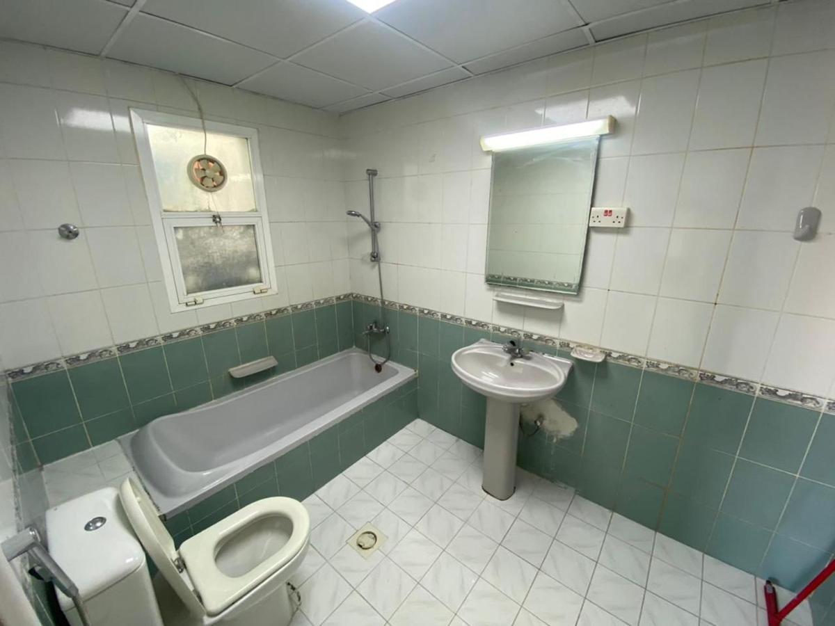 Homestay For Rent In Compound Housing Near Burj Alarab 125