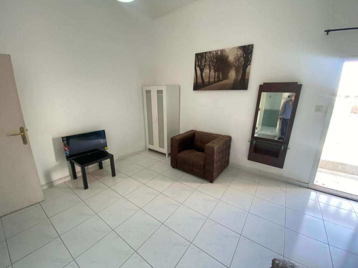 For Rent In Compound Housing Near Burj Alarab 125 Homestay