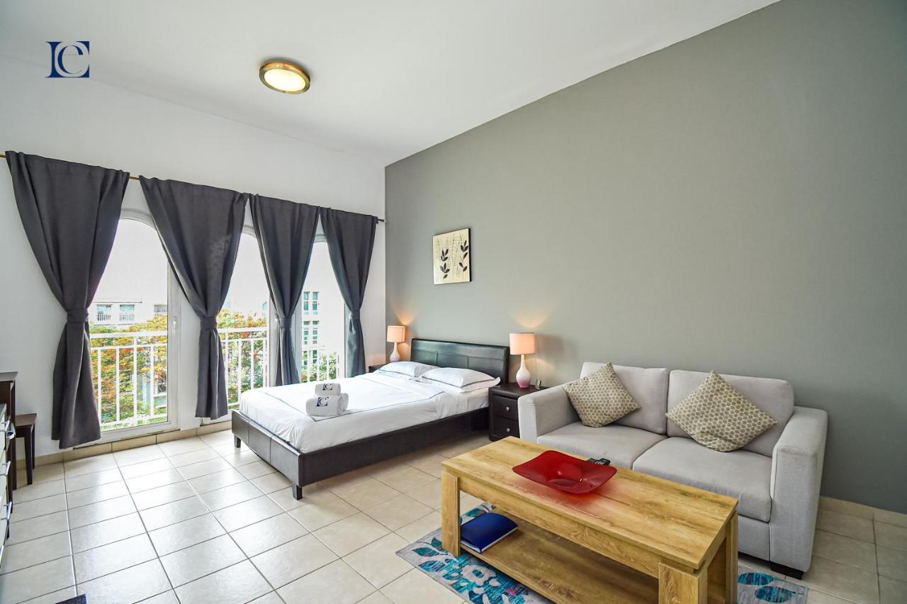 Luxury Escapes - Tranquil Near Furjan Metro - Relaxing Retreat *