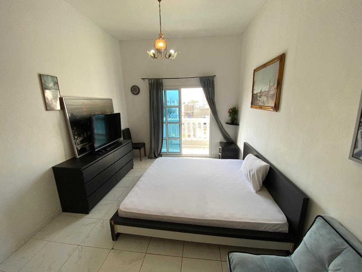 For Rent In Compound Housing Near Burj Alarab 125 Homestay *