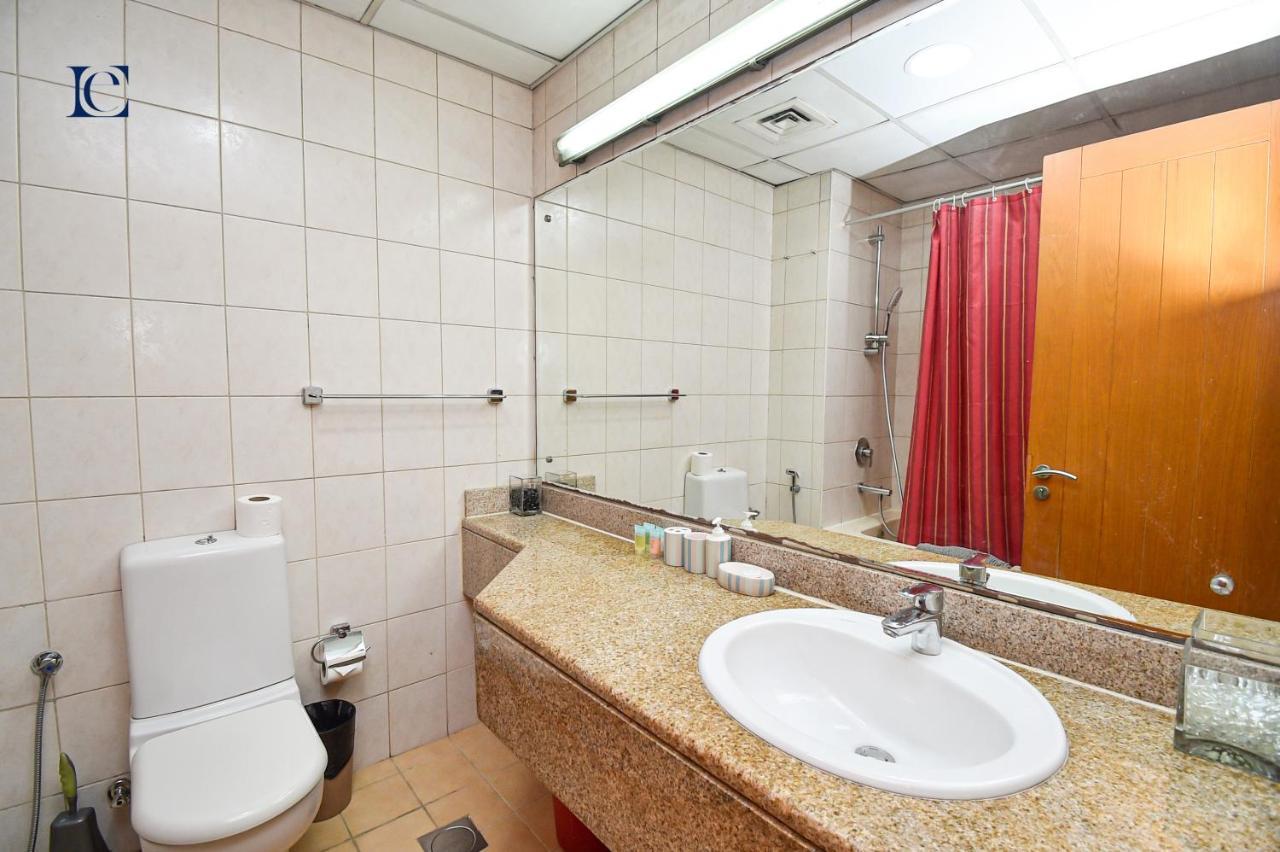 Apartment Luxury Escapes - Tranquil Near Furjan Metro - Relaxing Retreat