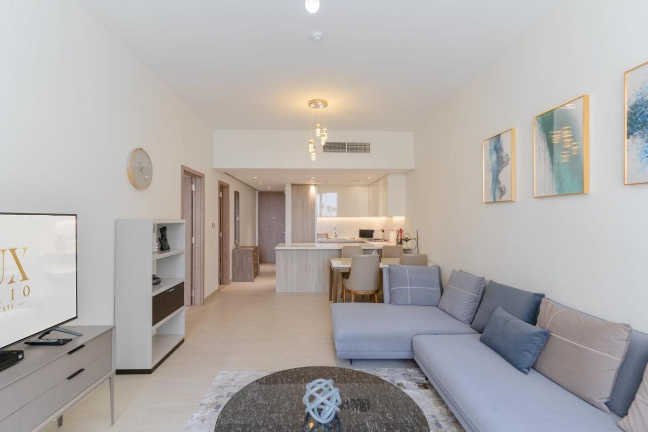Apartment Sleek 1 Bedroom With Views Of Marina Dubai
