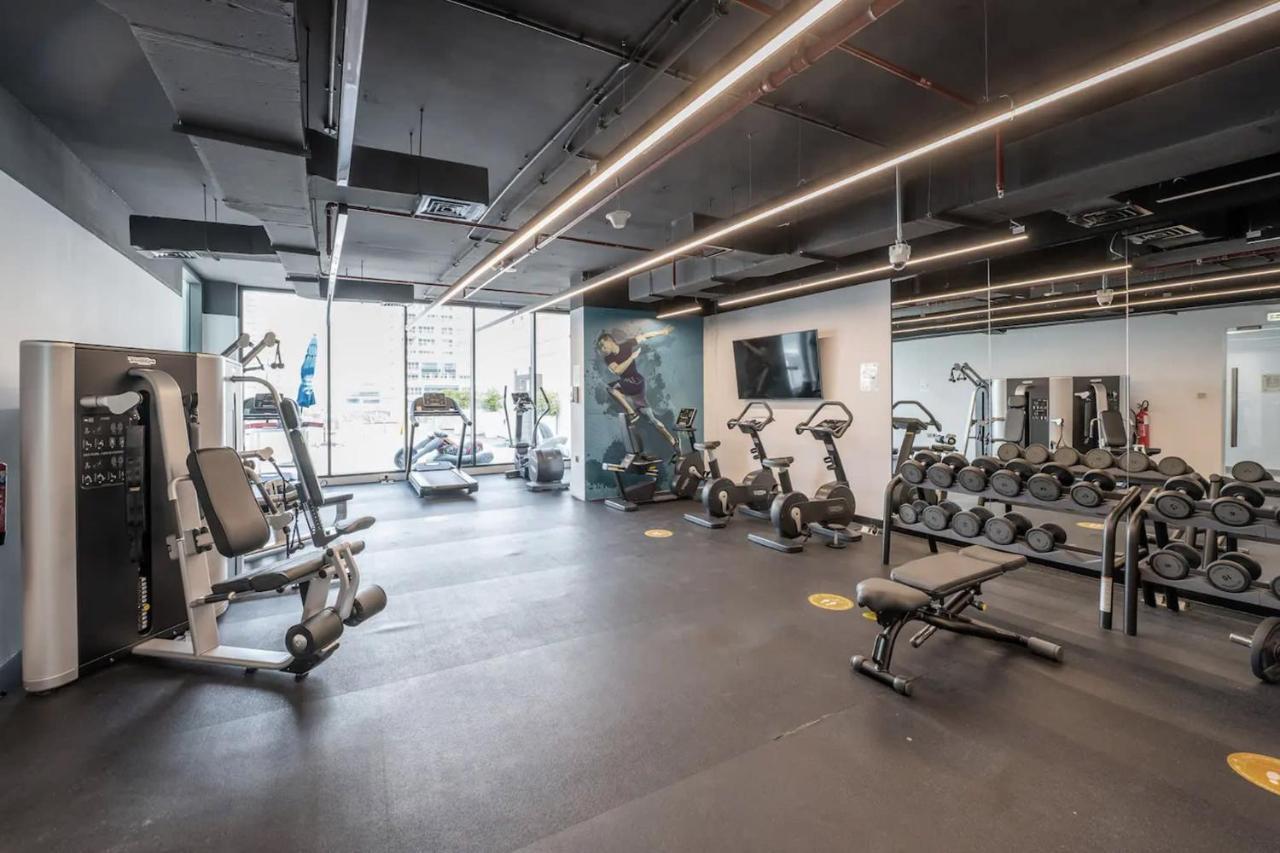 Sleek 1 Bedroom With Views Of Marina Apartment Dubai
