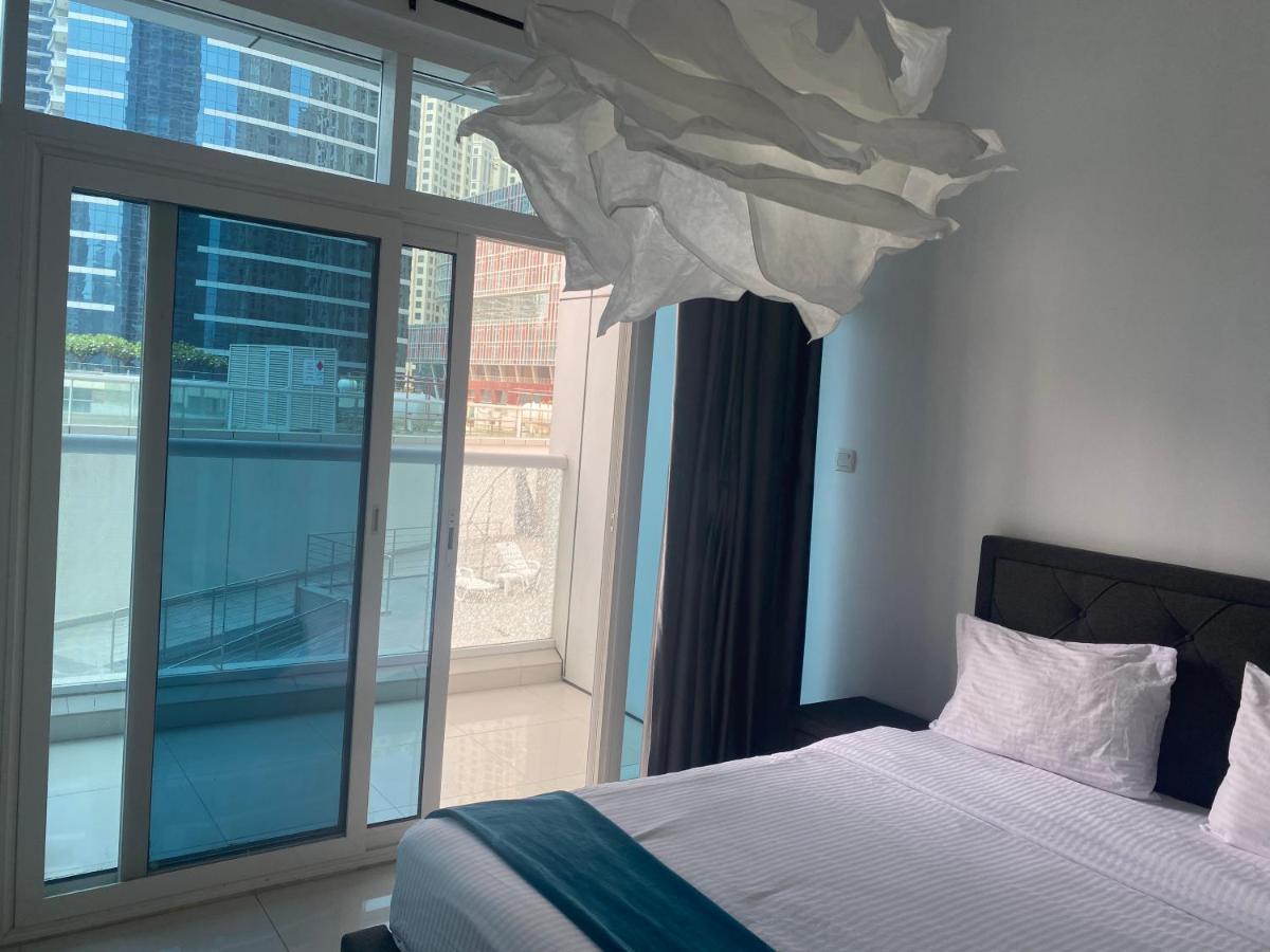 Golden Vacation Homes Continental Tower Marina Dubai