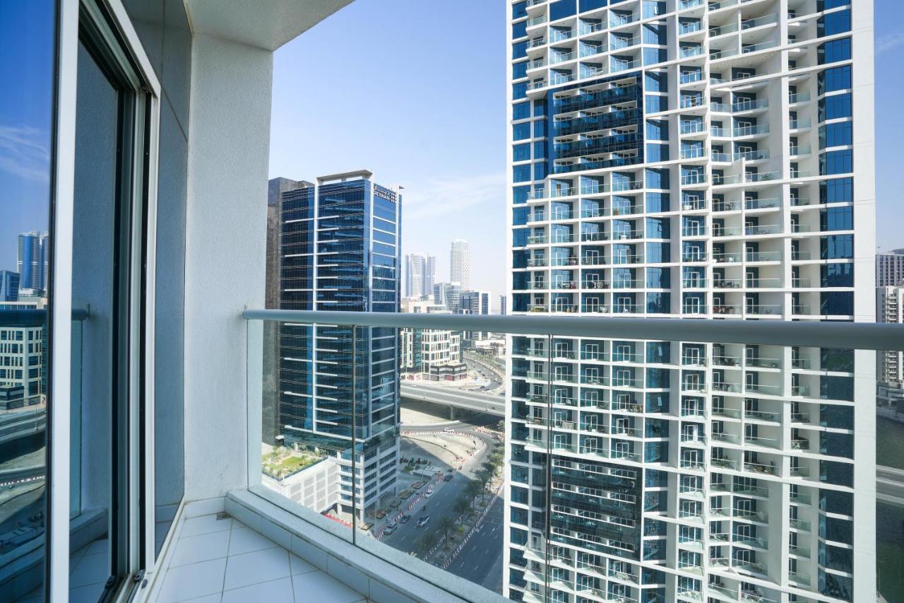 White Sage - Fancy With Mesmerizing Canal Views Apartment Dubai