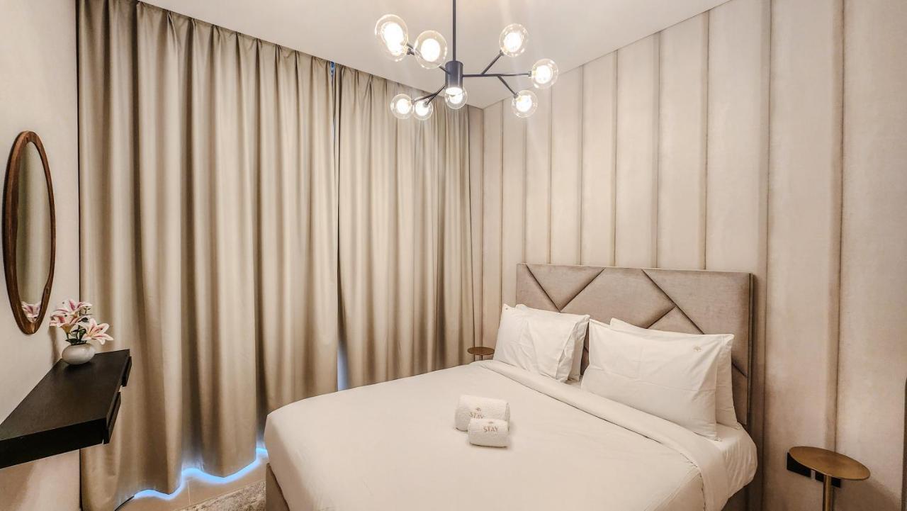 By Latinem Luxury 2br Cvr A208 Near Burj Khalifa Apartment Dubai