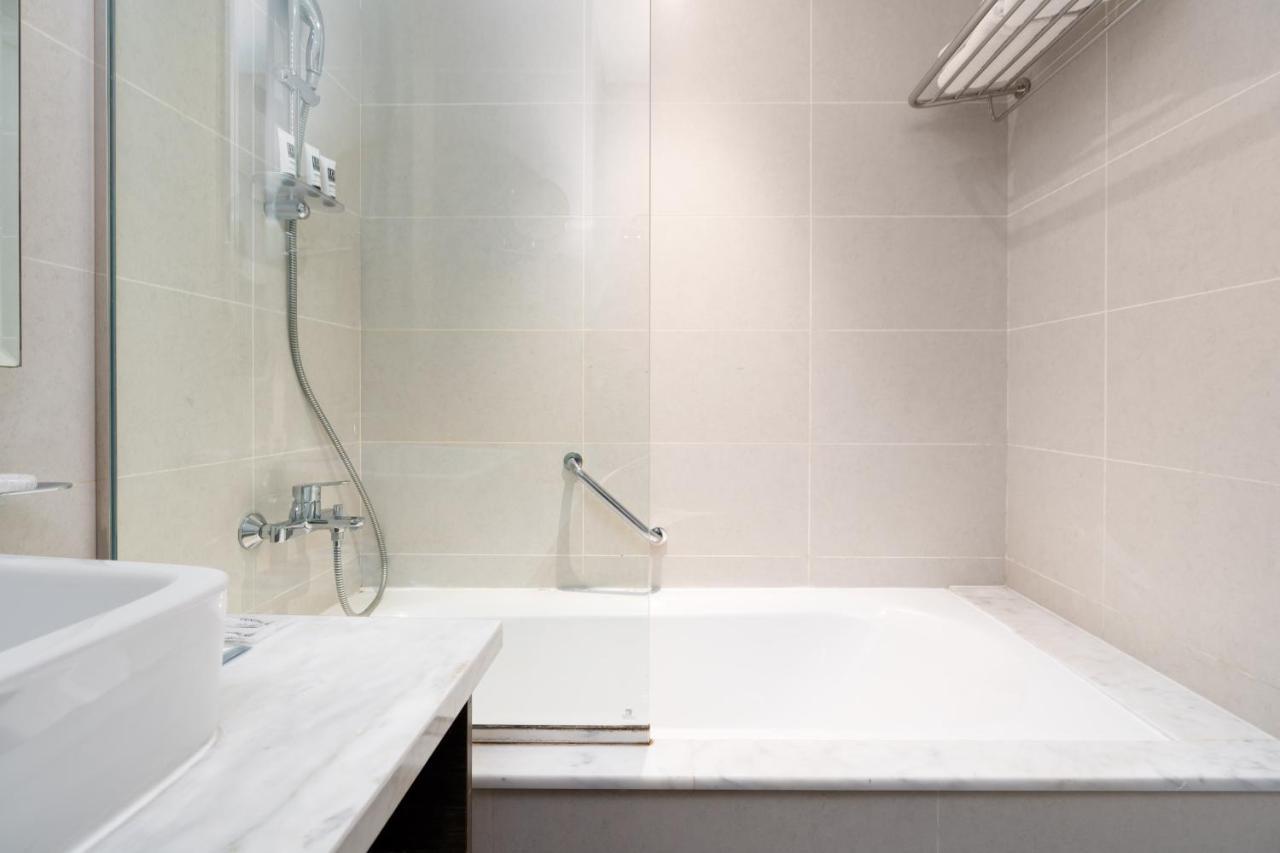 White Sage - Fancy With Mesmerizing Canal Views Dubai