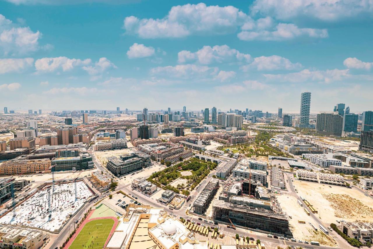 Ultra-luxury / Marina & Burj Khalifa View/ High Floor Apartment