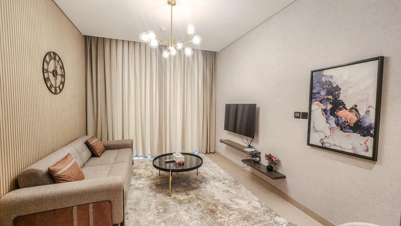 Apartment By Latinem Luxury 2br Cvr A208 Near Burj Khalifa