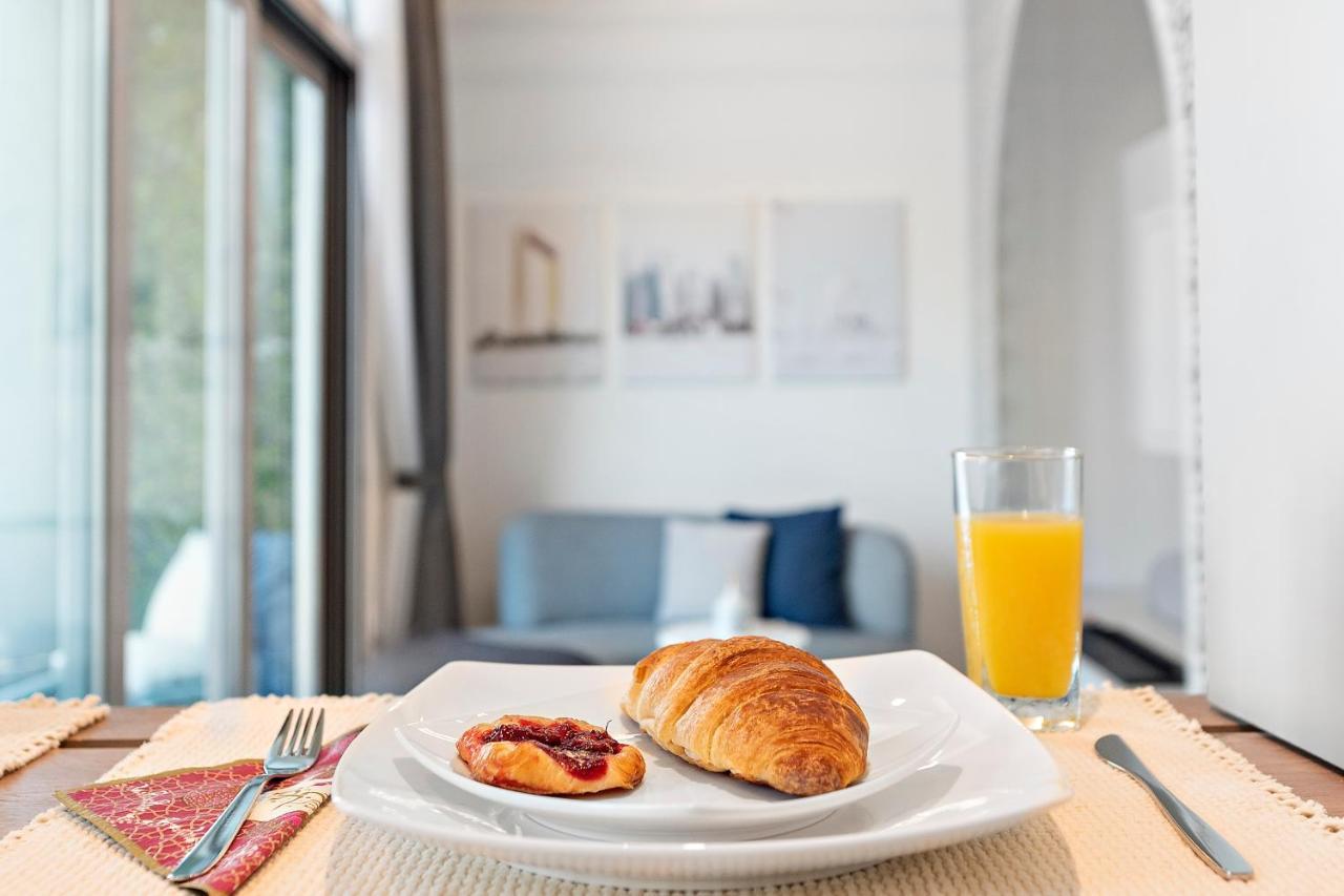 Unique Marina Studio, Near Jumeirah Beach, Mall And Metro Apartment *