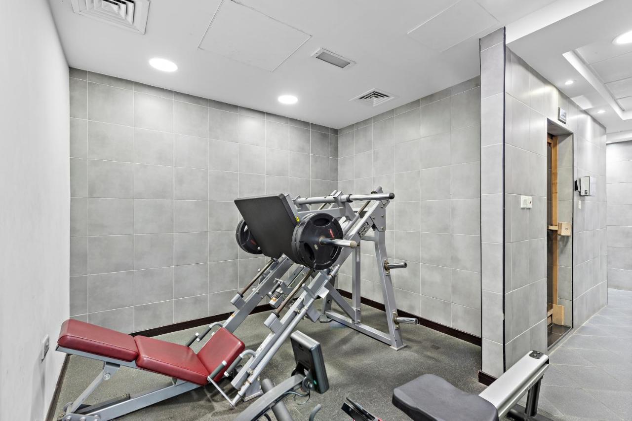 Unique Marina Studio, Near Jumeirah Beach, Mall And Metro Apartment