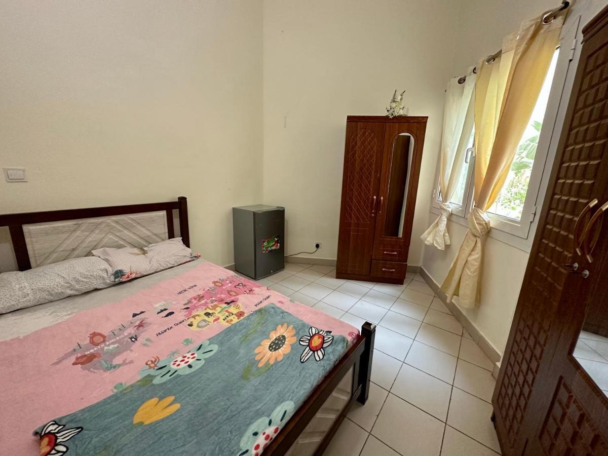 M02 Centre Residance Near Metro Homestay Dubai