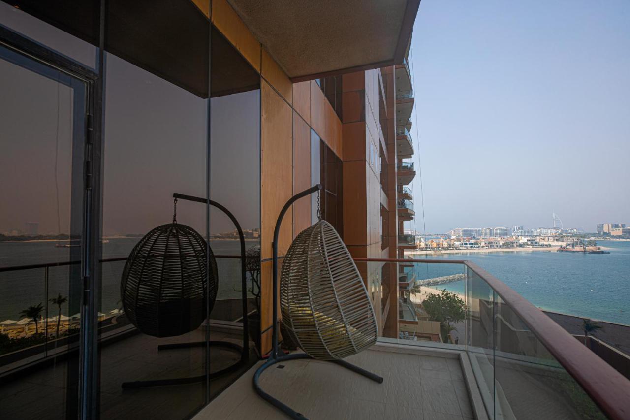 Tiara Palm Jumeirah 1br Sea & Burj Al Arab View , Private Beach, Pool Apartment