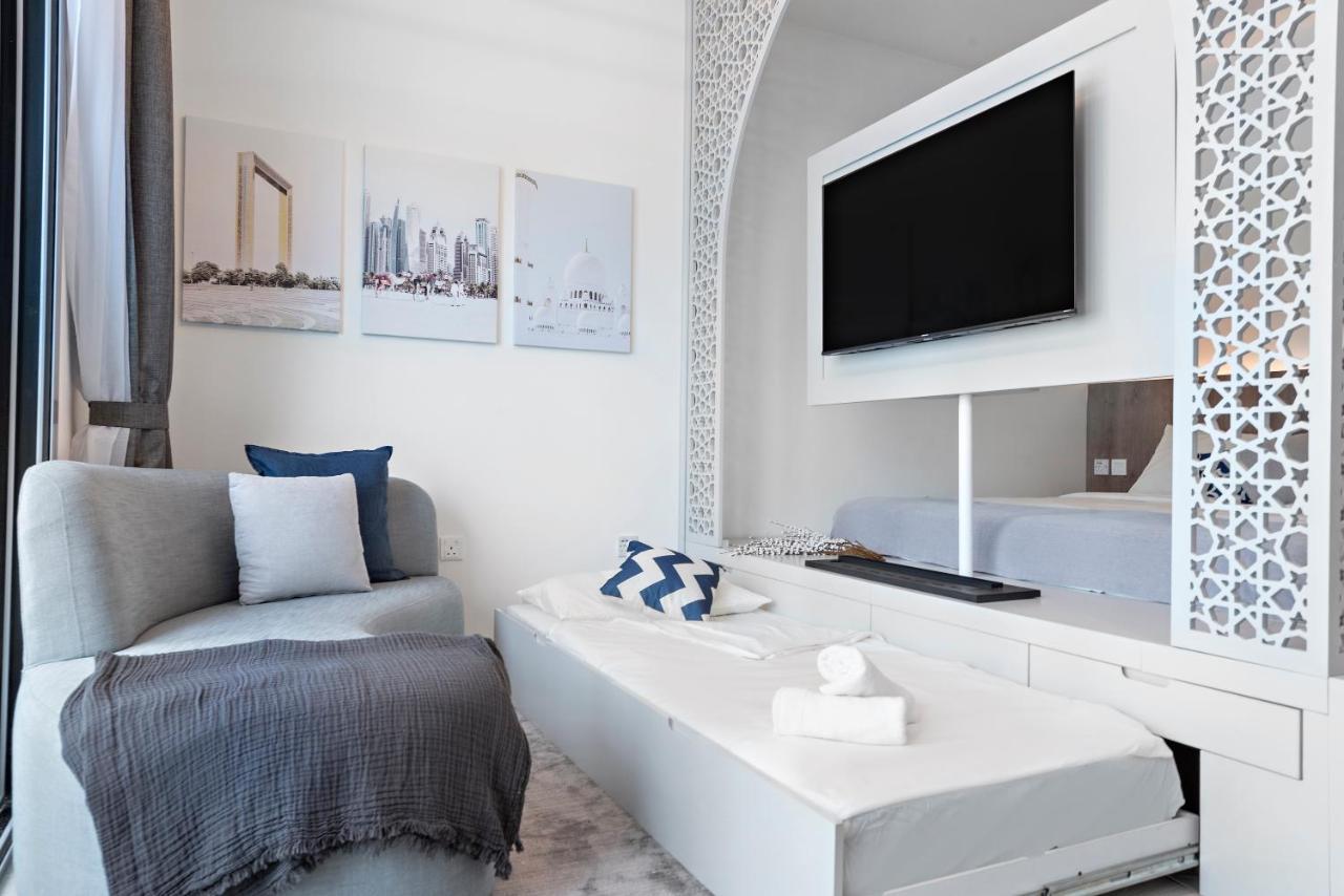 Unique Marina Studio, Near Jumeirah Beach, Mall And Metro Apartment *