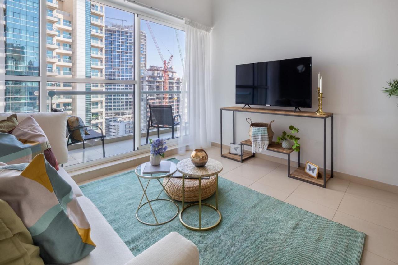 Frank Porter - Mayfair Residency Apartment