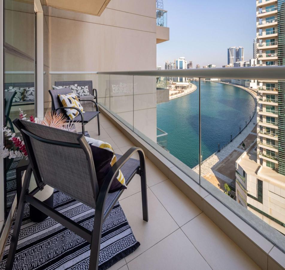 Frank Porter - Mayfair Residency Apartment