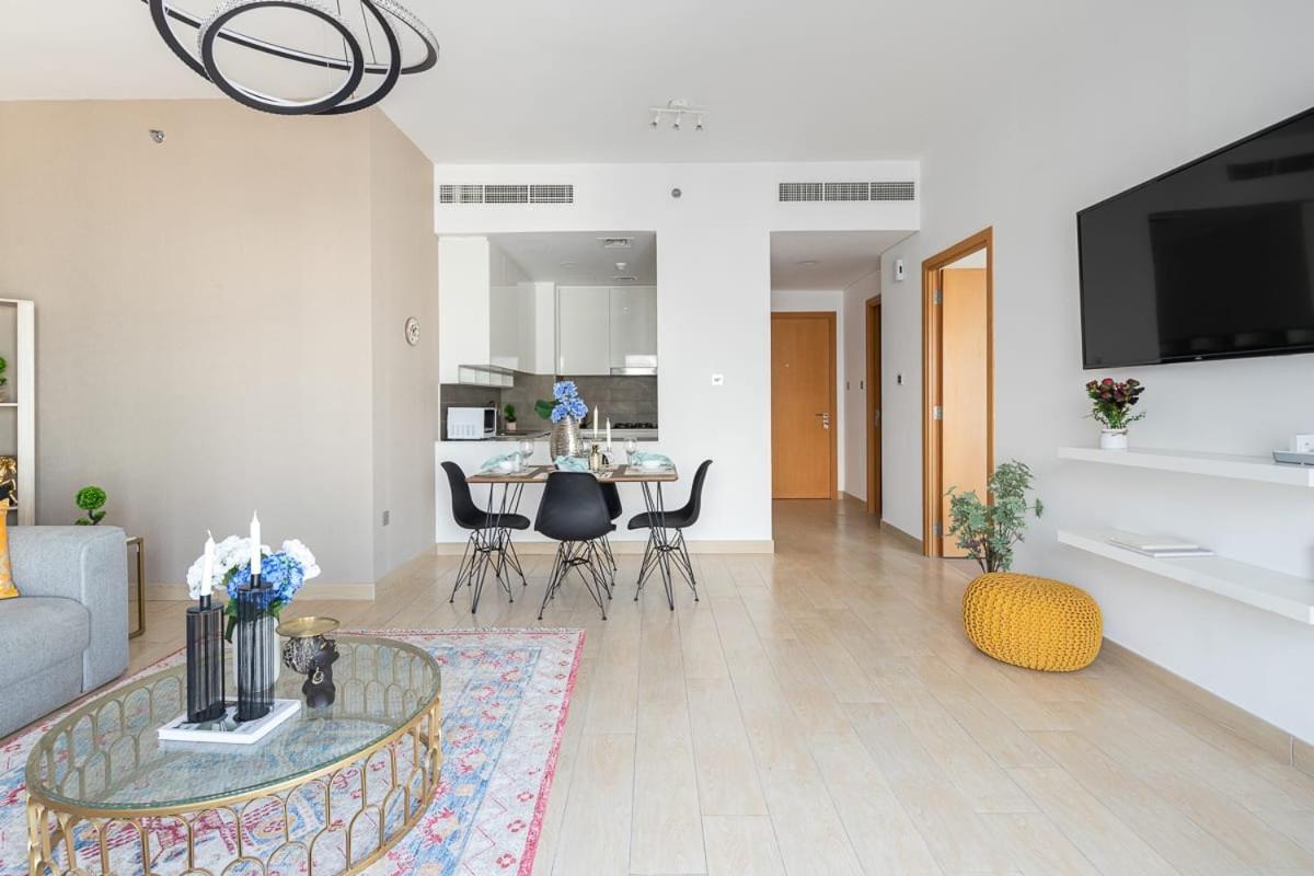 Apartment Frank Porter - Meraki Genesis *