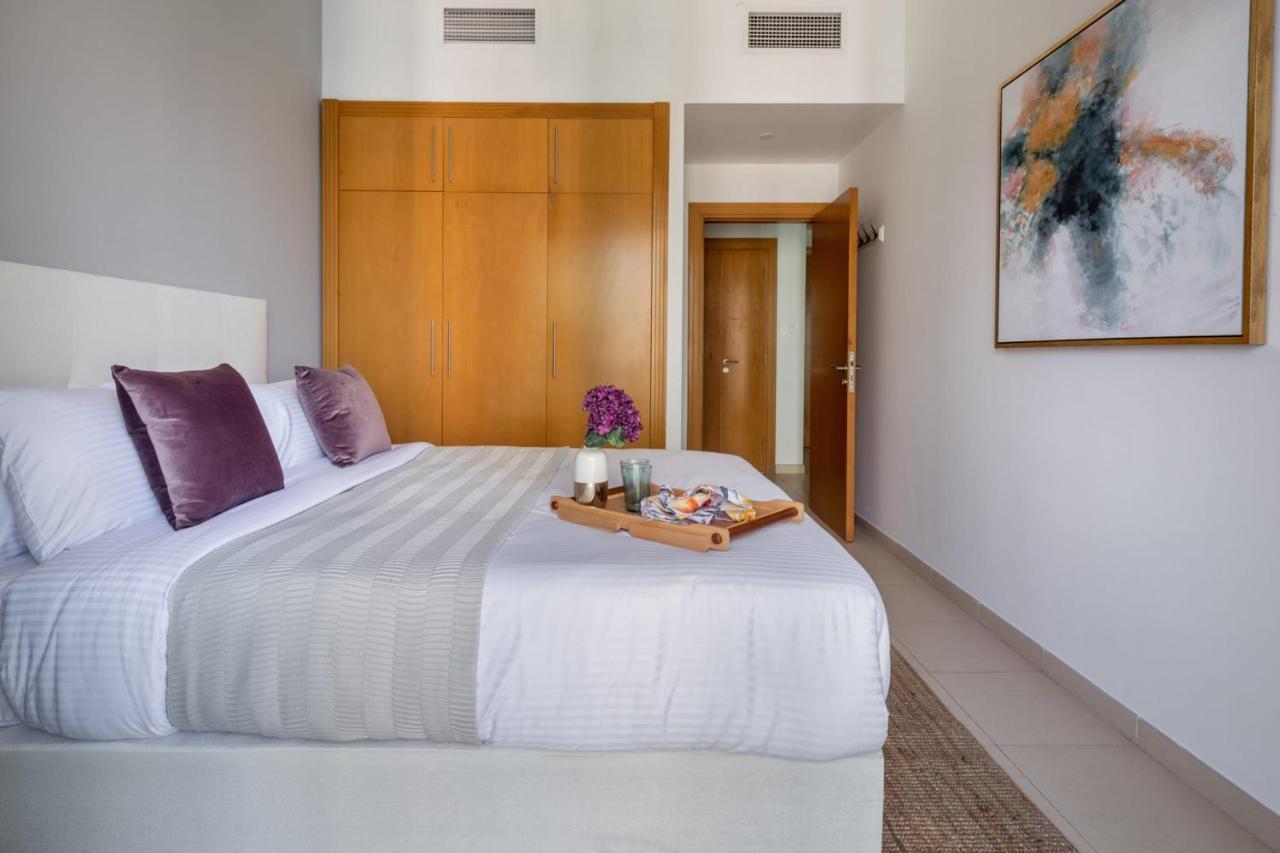 Apartment Frank Porter - Mayfair Residency Dubai