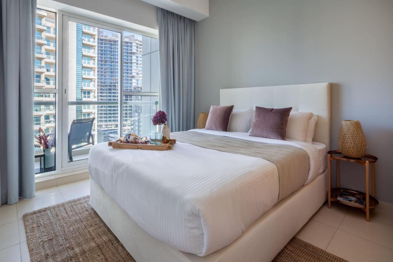 Frank Porter - Mayfair Residency Apartment Dubai