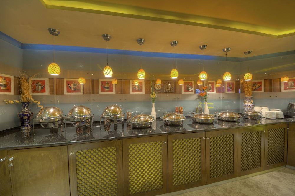 Hotel Fortune Grand 4*