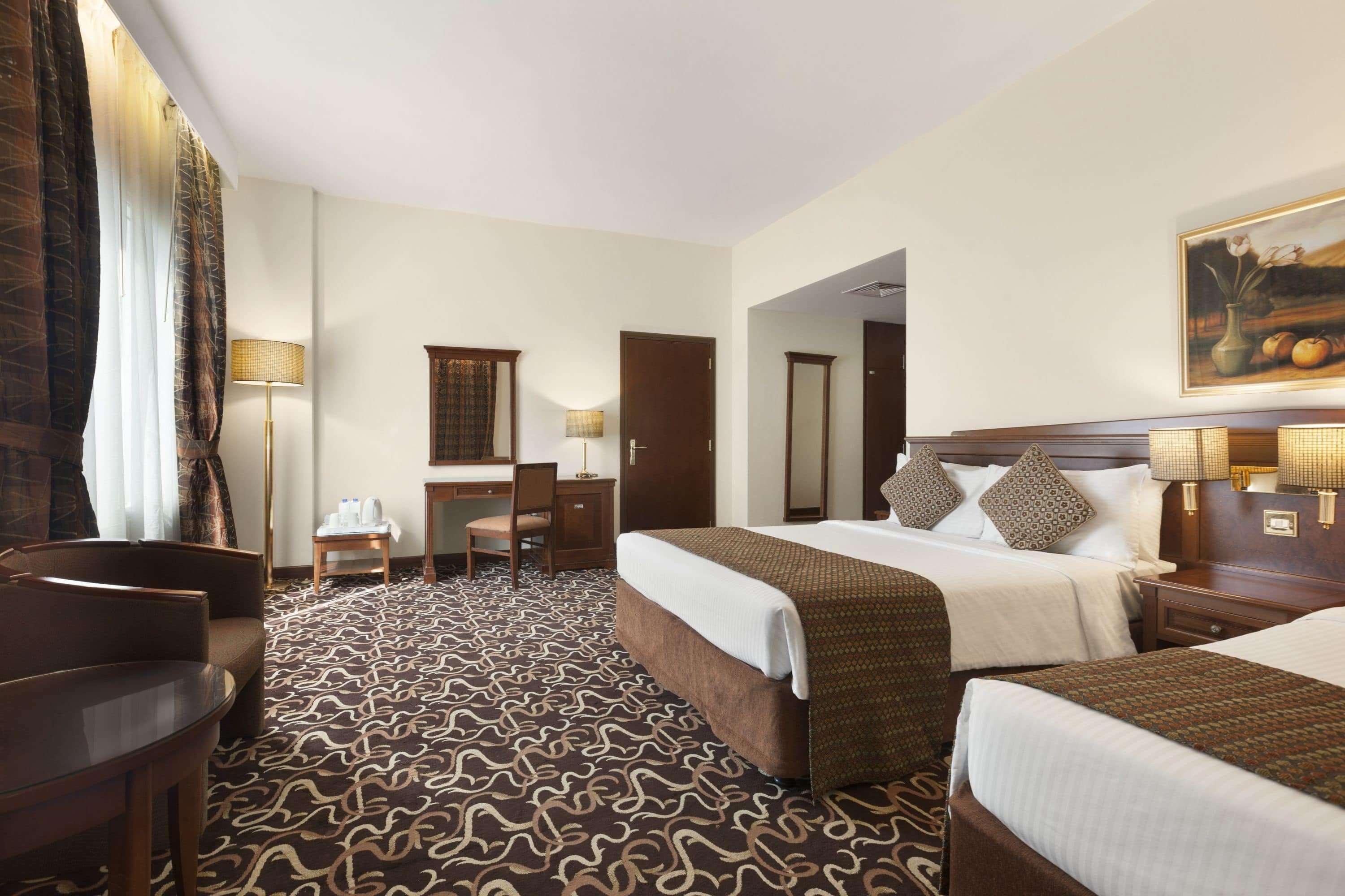 Howard Johnson Bur 3*