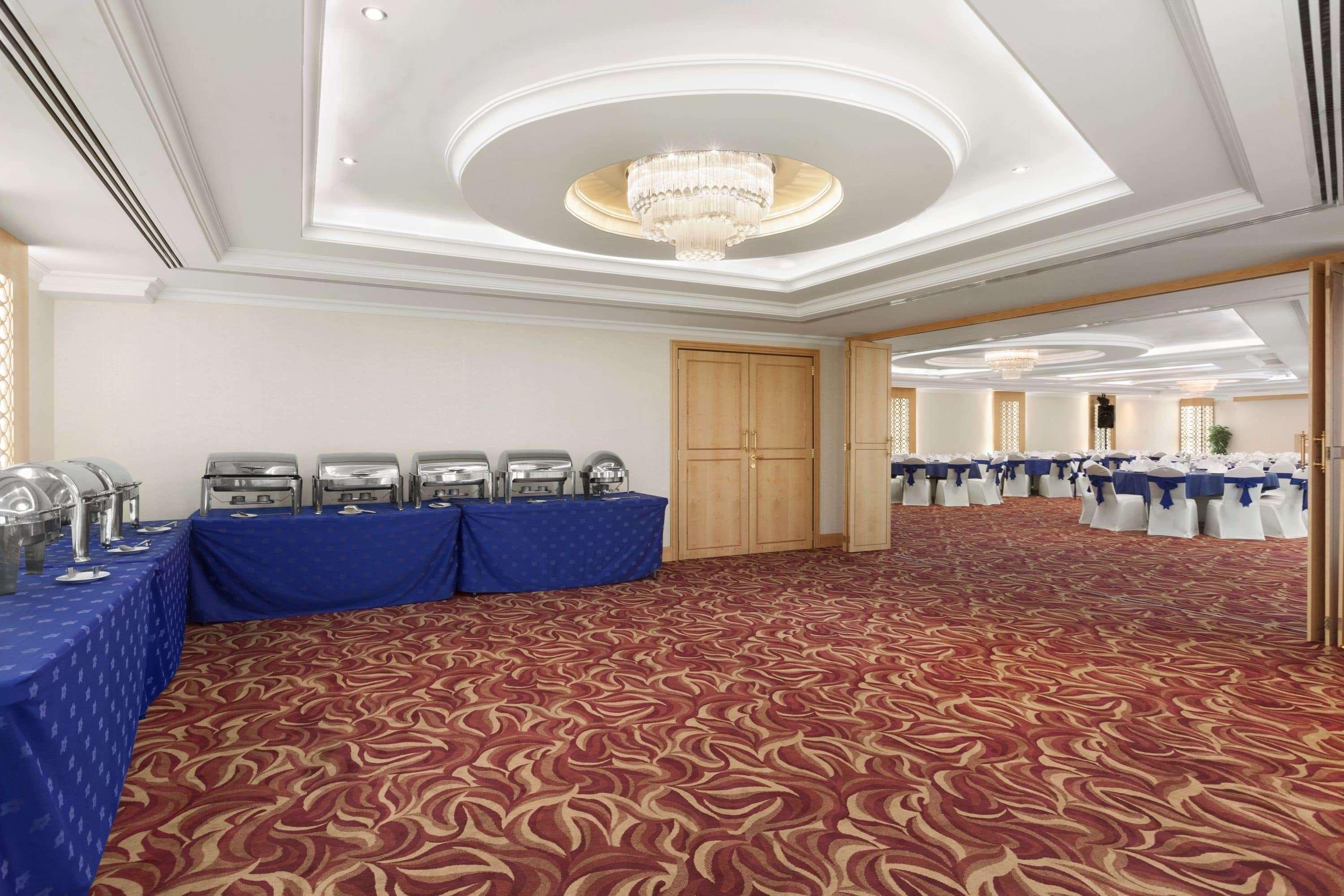 Howard Johnson Bur Hotel Dubai