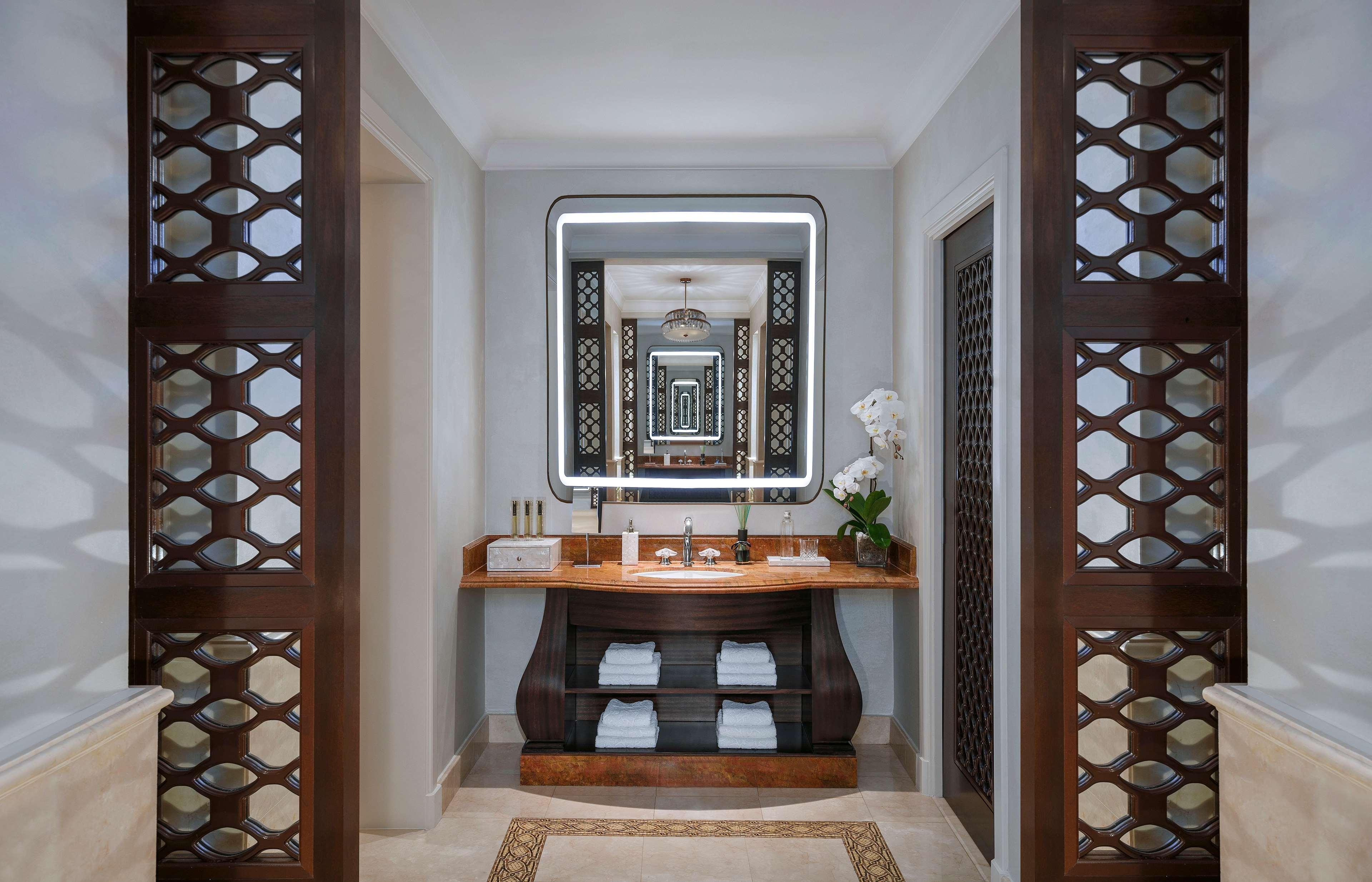 Atlantis, The Palm 5*