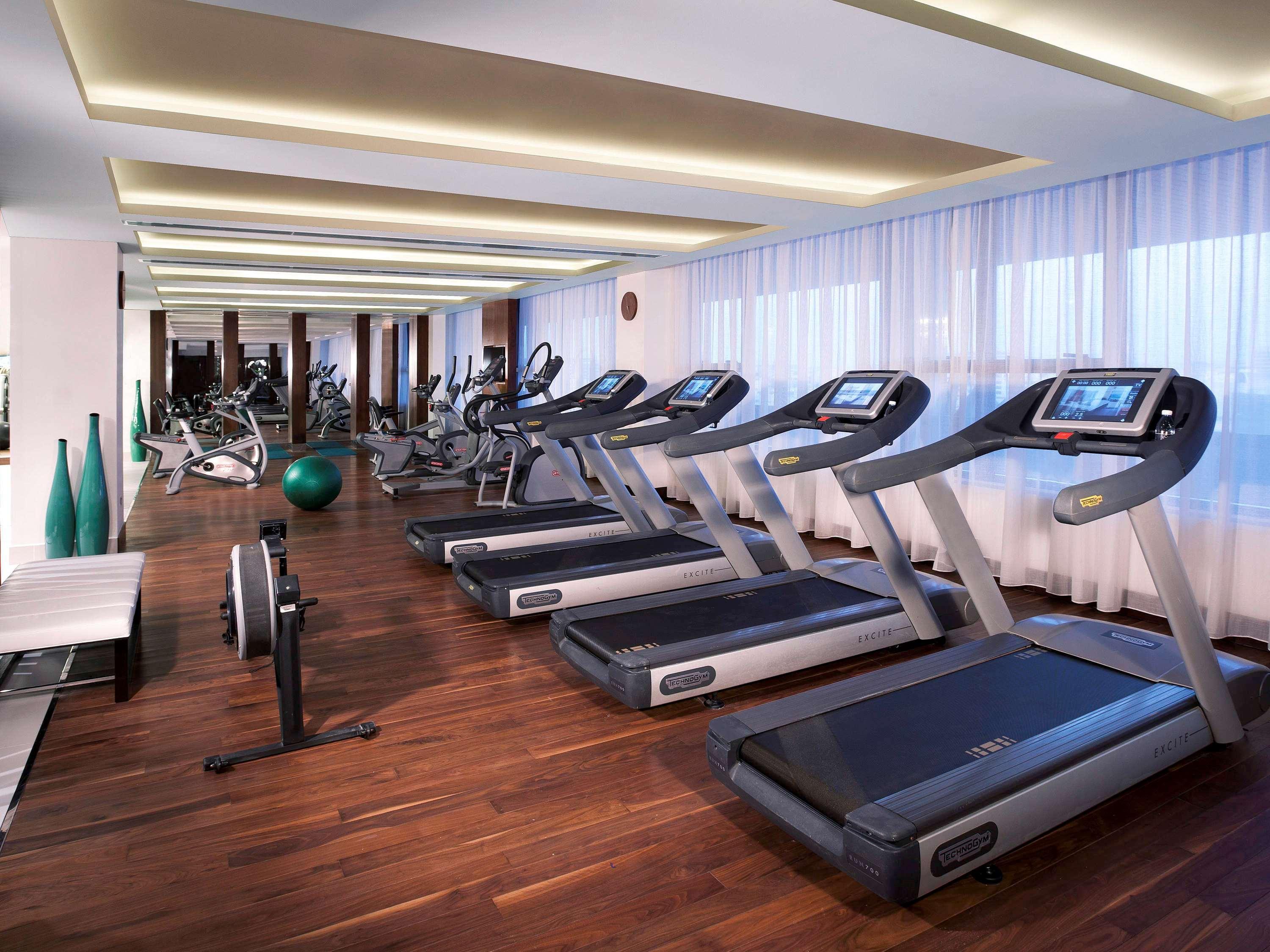 Pullman Creek Centre Hotel 5*