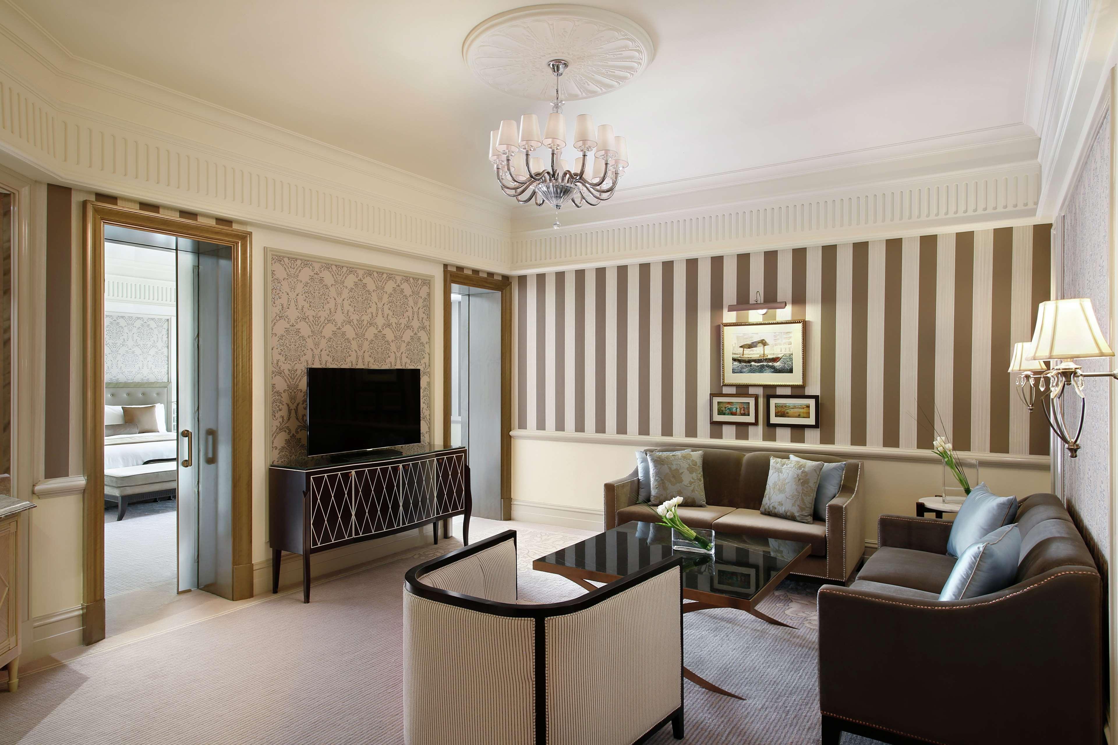 Hotel Al Habtoor Palace - Preferred & 5*