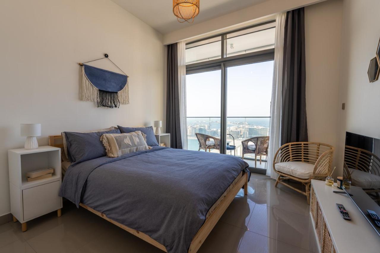 Elegant 3br With Private Beach Access Dubai