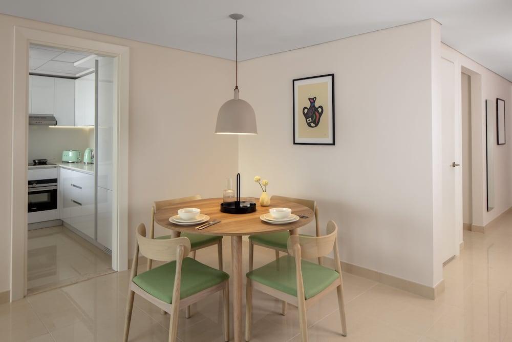 Staybridge Internet 4* Dubai