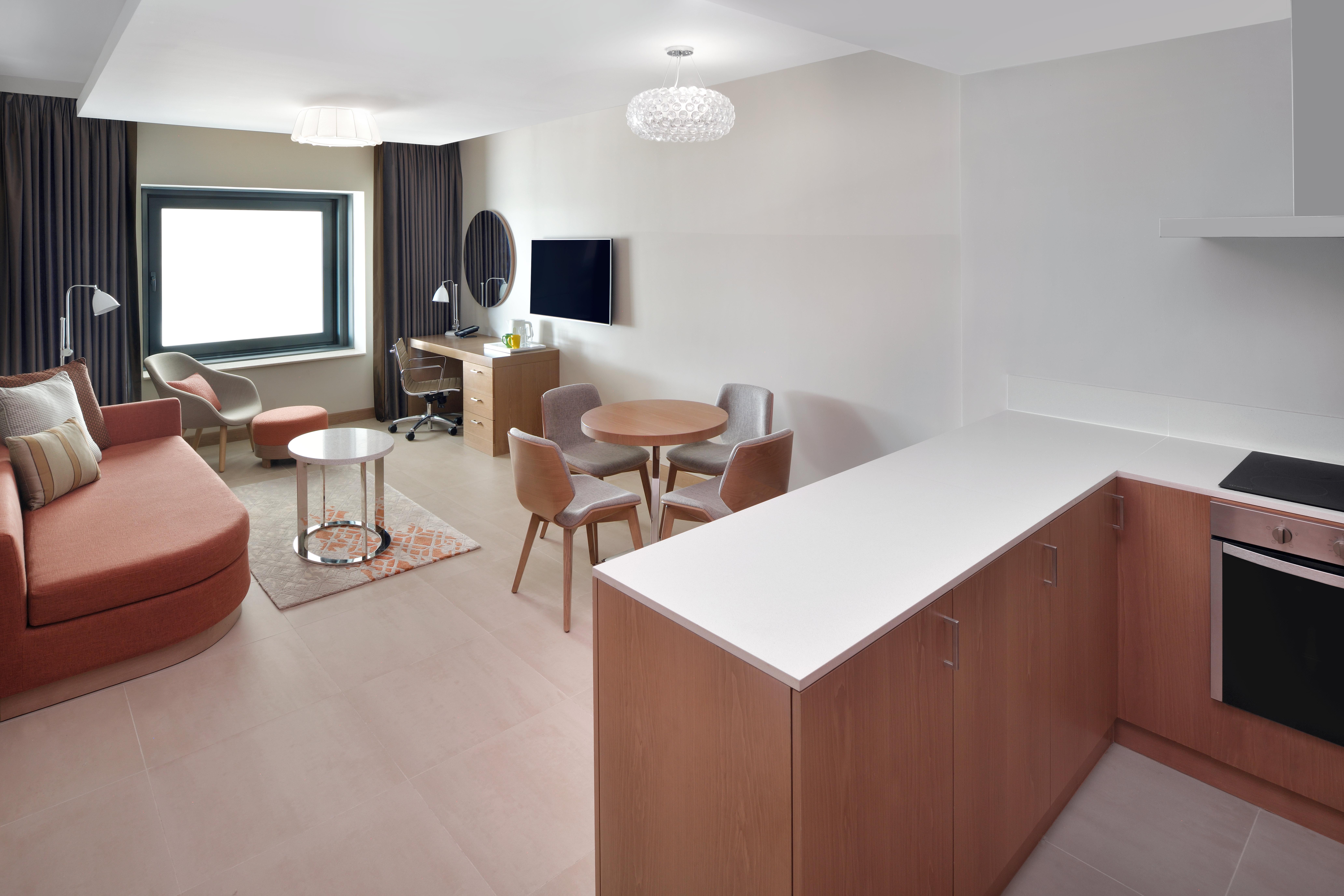 & - Festival By Ihg 4*