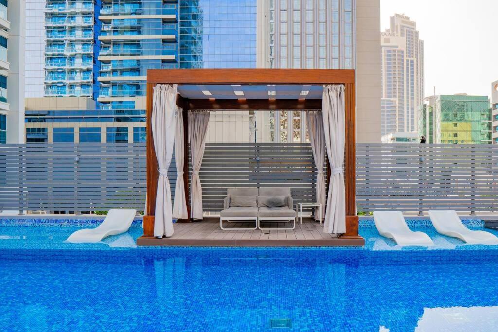 Apartment Astonishing Marina & Sea View Modern Dubai