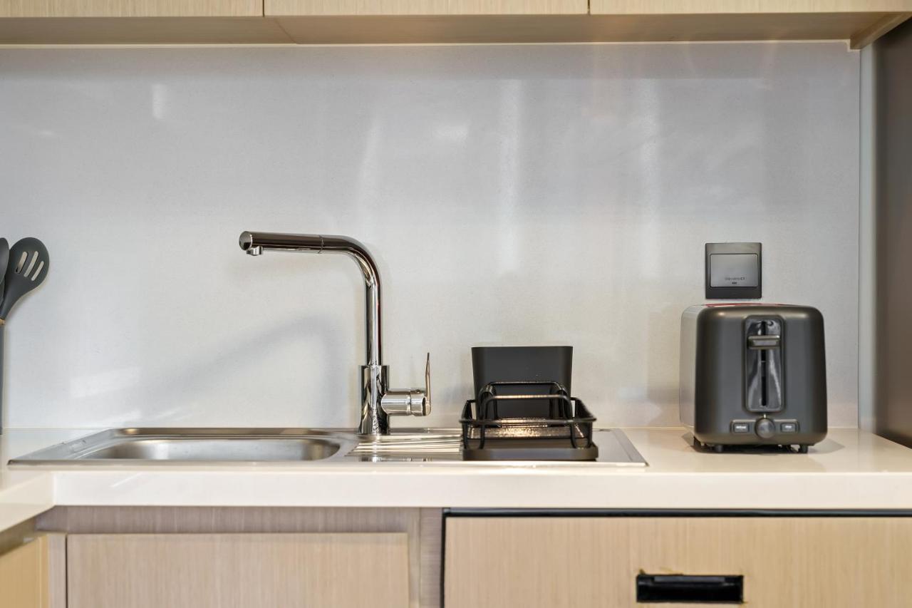 Enticing 1br Next To Opera Downtown Apartment