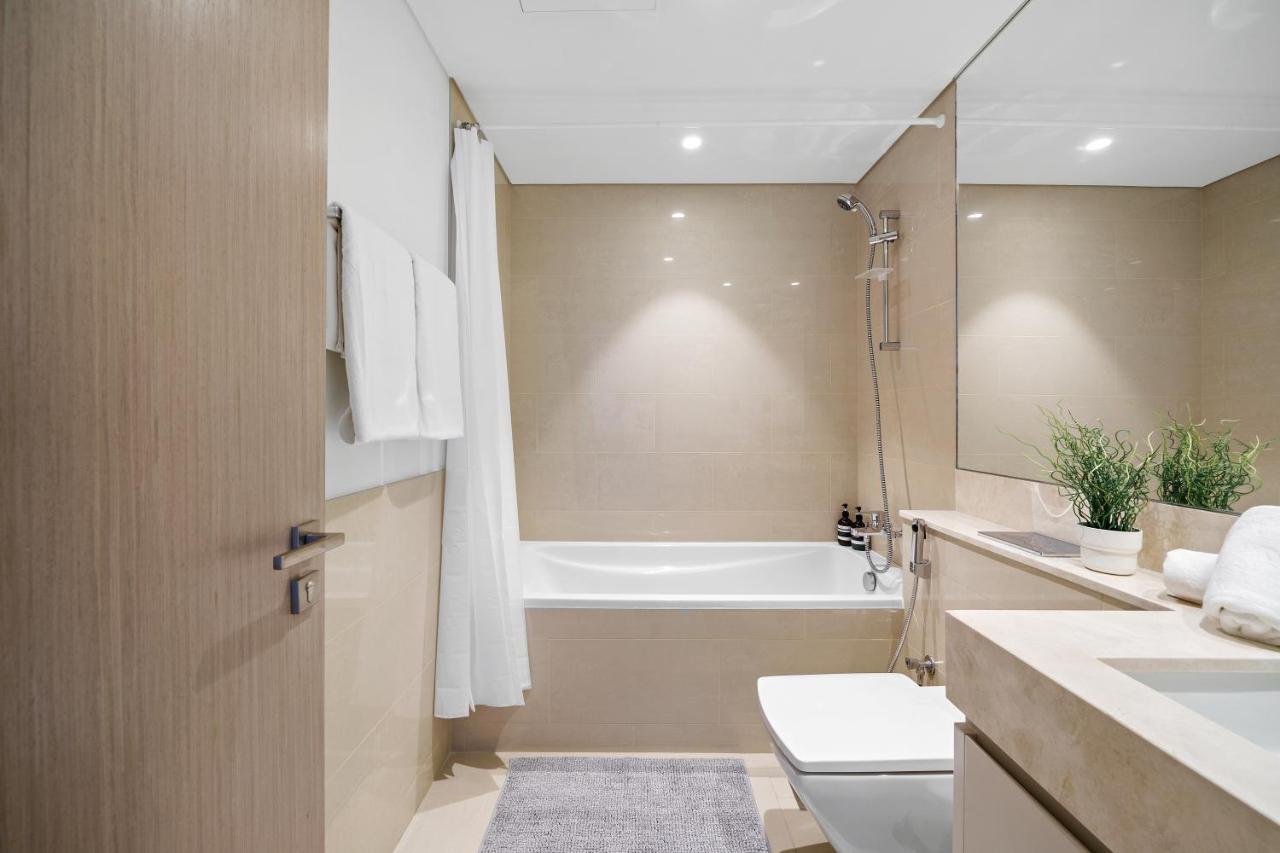 Enticing 1br Next To Opera Downtown