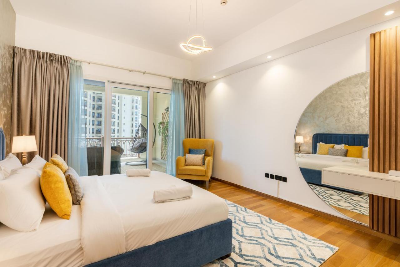 Marina Residences 2br: Seaside In Palm Jumeirah