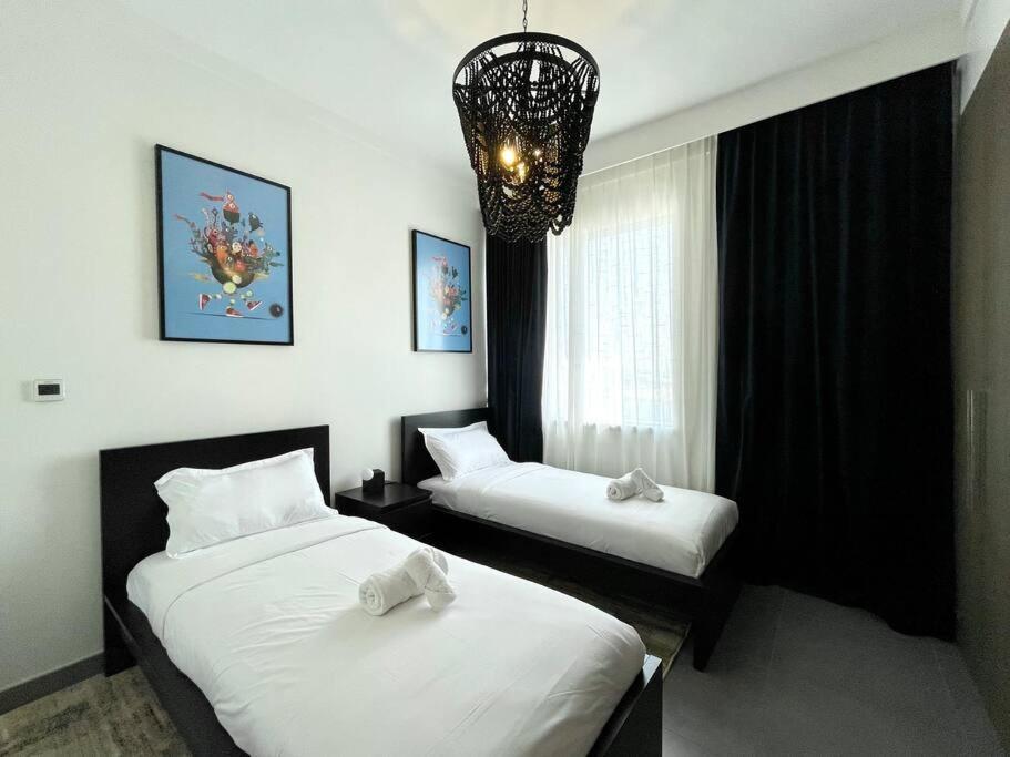 Dar Vacation - Contemporary 3br In Creek *
