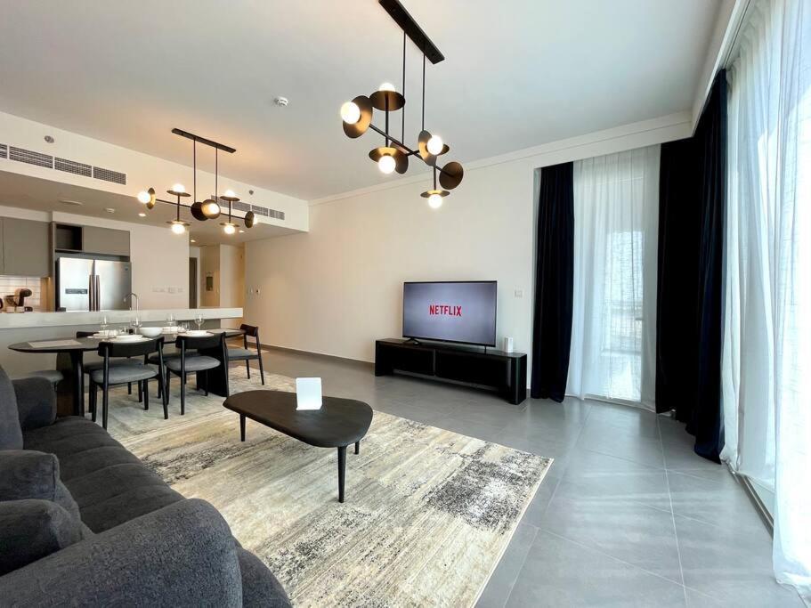 Dar Vacation - Contemporary 3br In Creek * Dubai