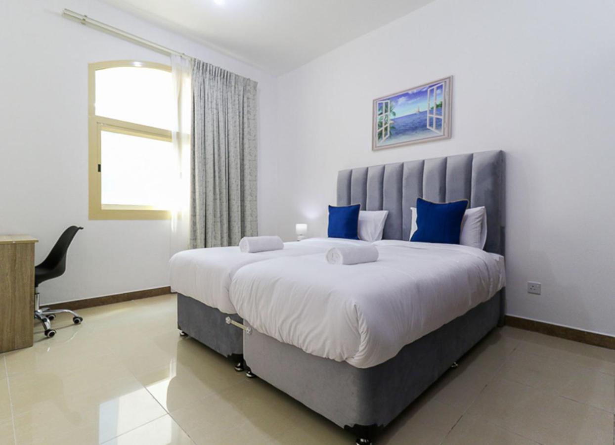 Apartment Rh- Spacious 2br, Steps Away From Mall Of Emirates, Al Barsha Dubai