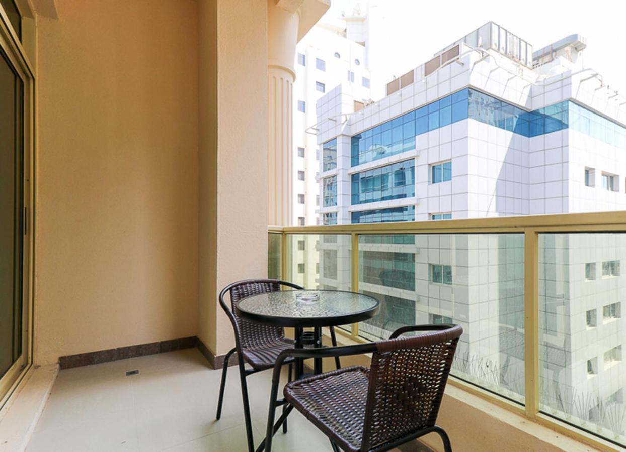 Rh- Spacious 2br, Steps Away From Mall Of Emirates, Al Barsha Apartment *