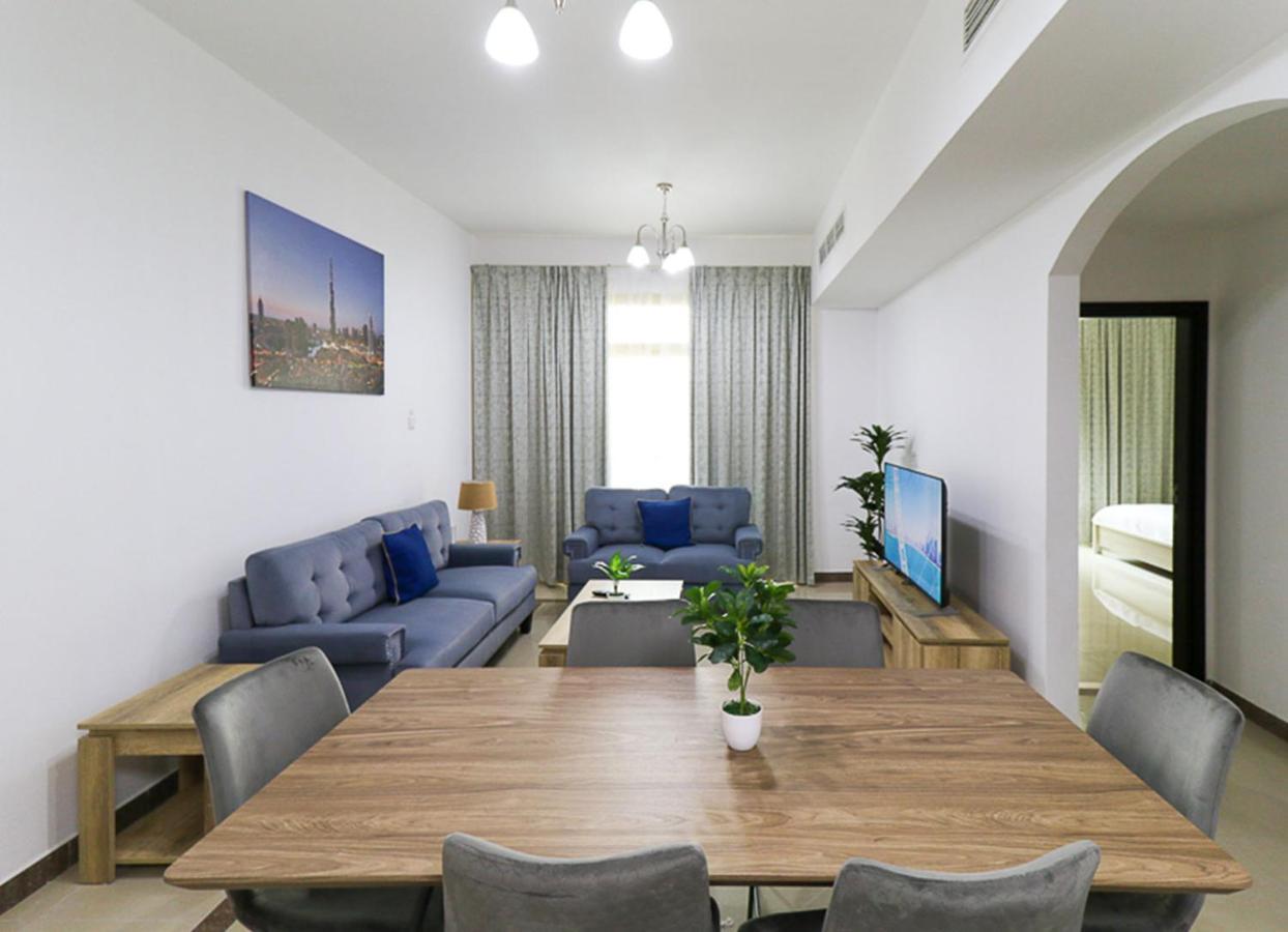 Apartment Rh- Spacious 2br, Steps Away From Mall Of Emirates, Al Barsha