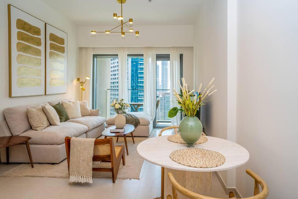 Apartment Furnished 1br At Heart Of Downtown *