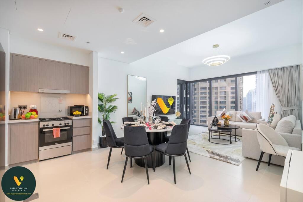 Vogue Downtown - Act 1 Act 2 Apartment *