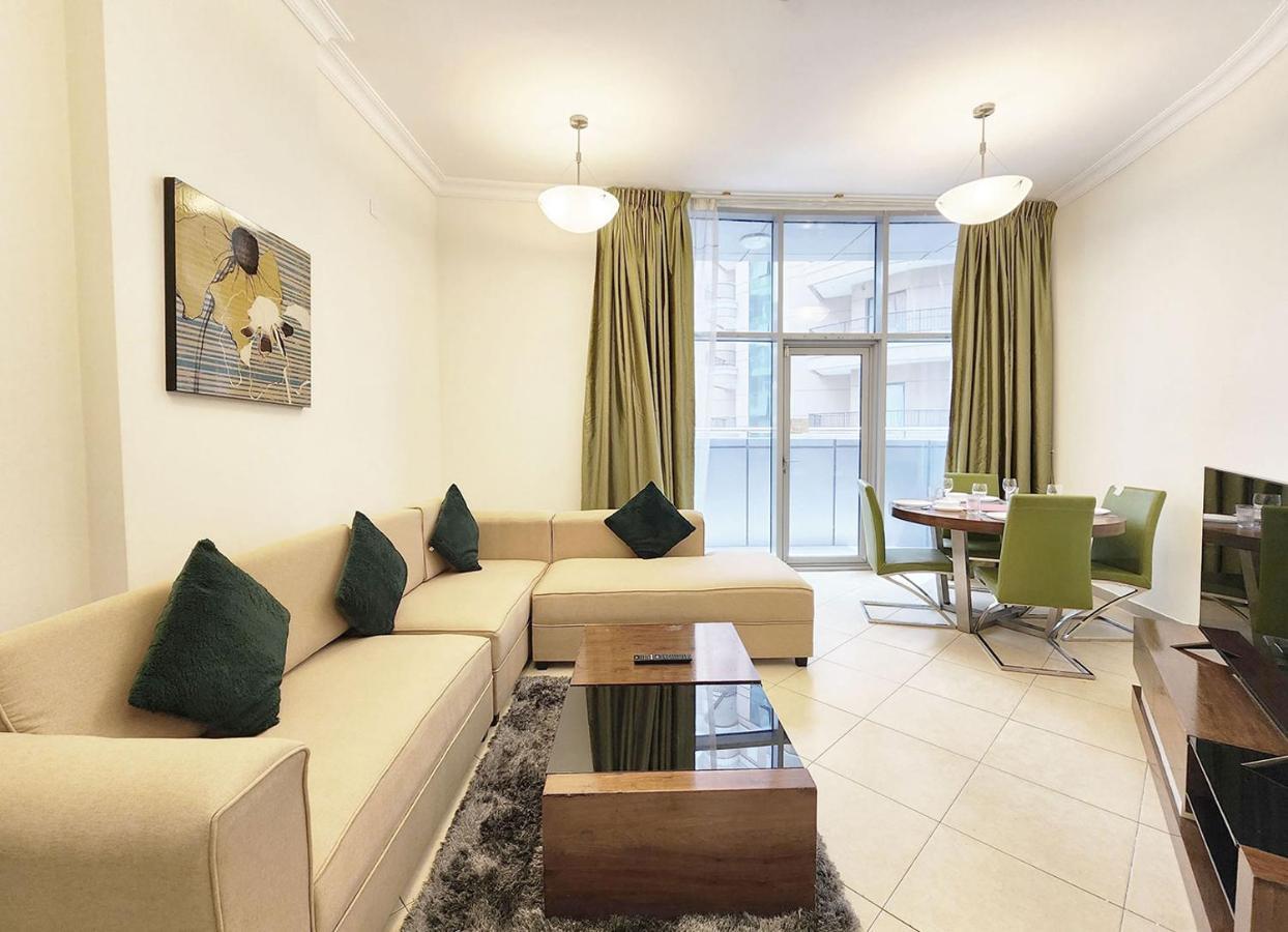 Apartment Rh- Modern Urban Oasis, Spacious 02rb Near Mall Of Emirates