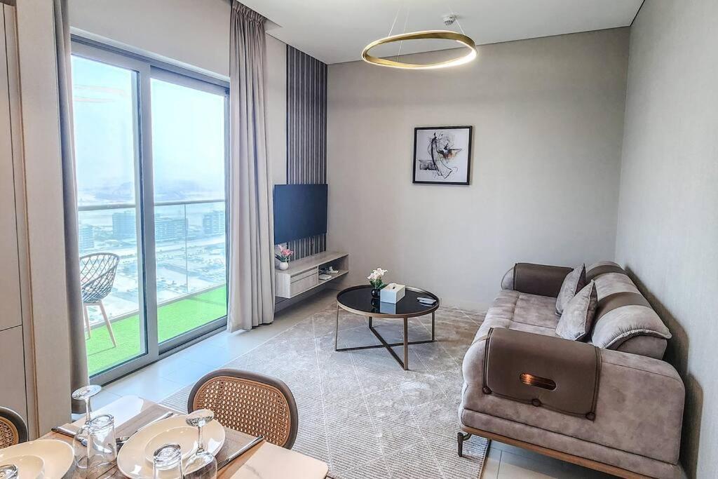 Apartment By Latinem Luxury 1br Holiday Cvr A3109 Near Burj Khalifa Dubai