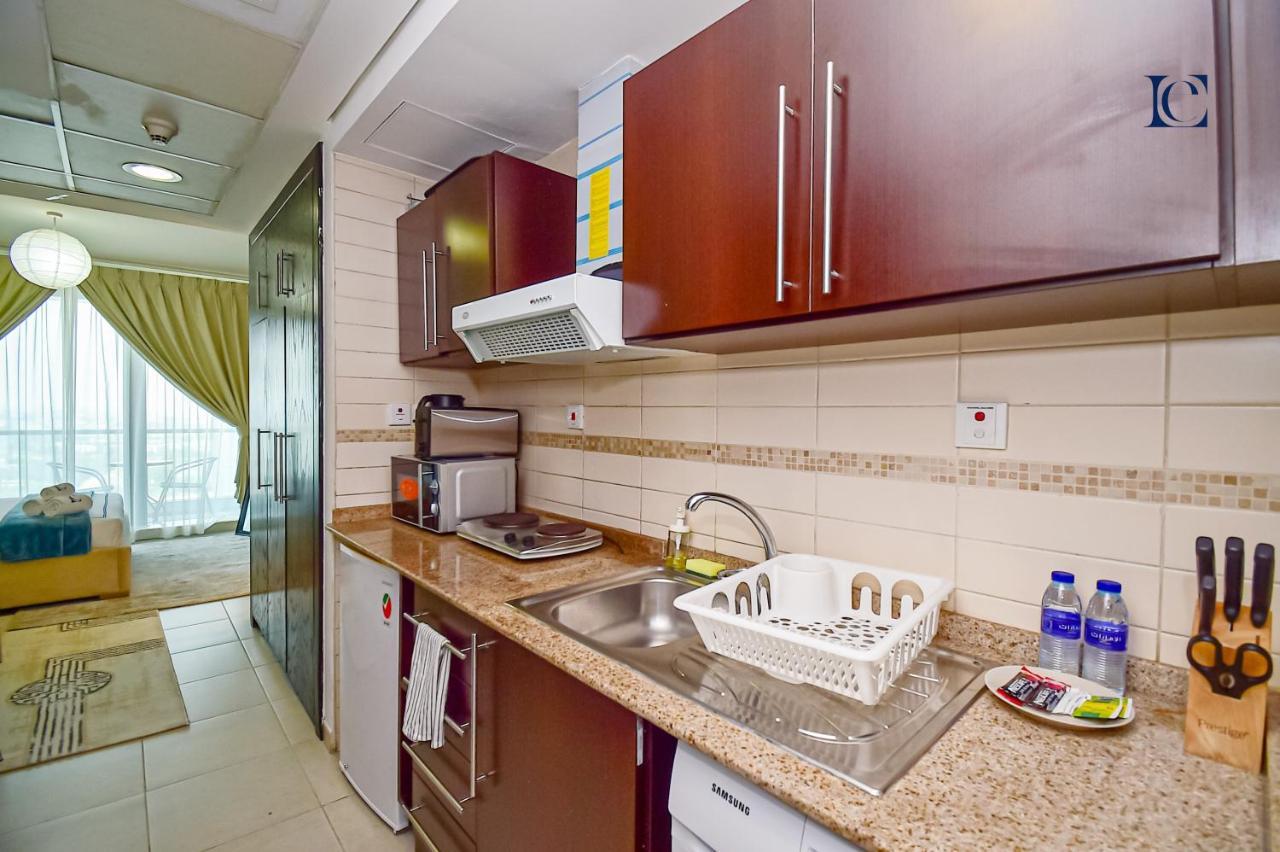Brand New - Near Jlt Metro Apartment *