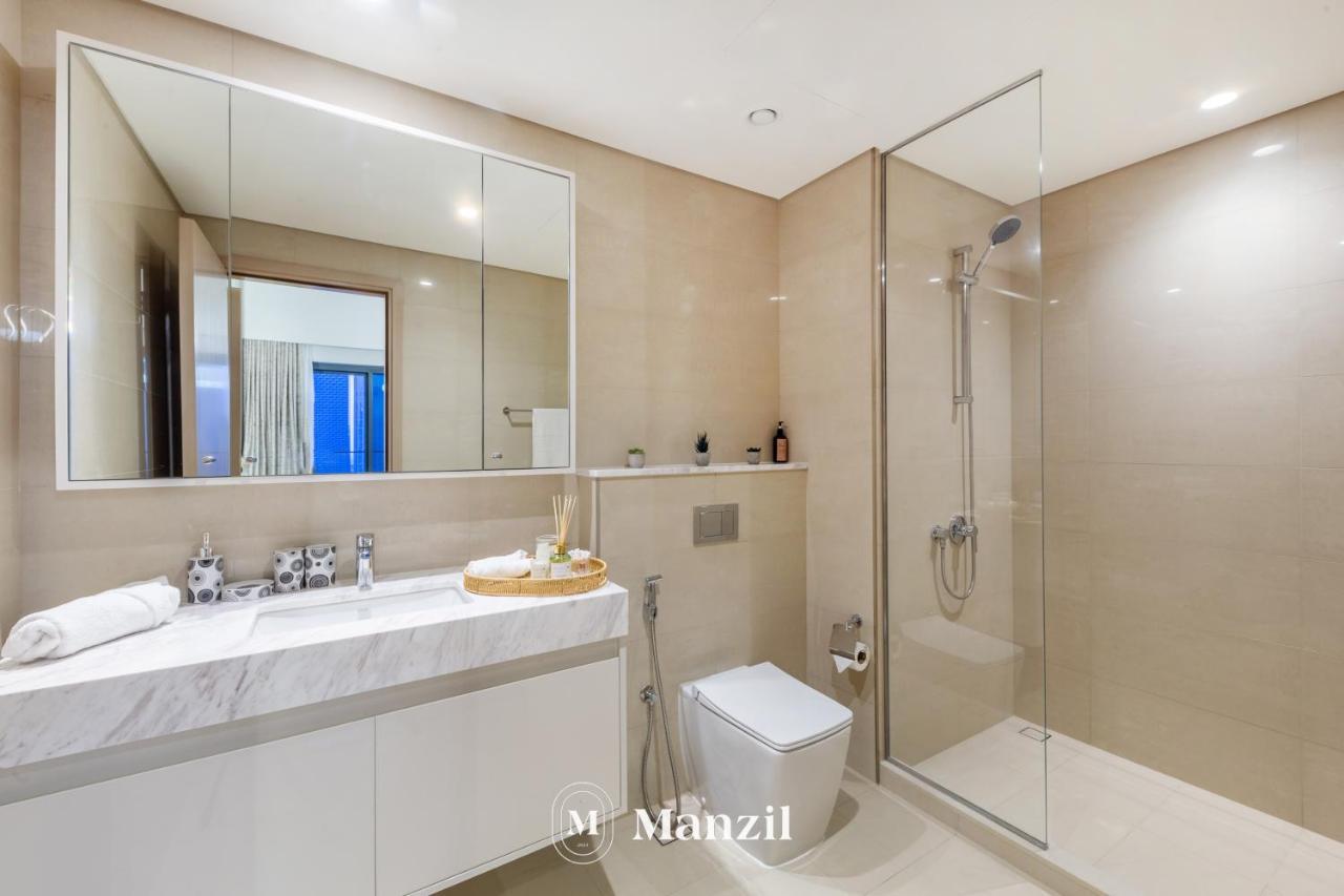 Manzil - Graceful 2br With Iconic Burj Khalifa Views *