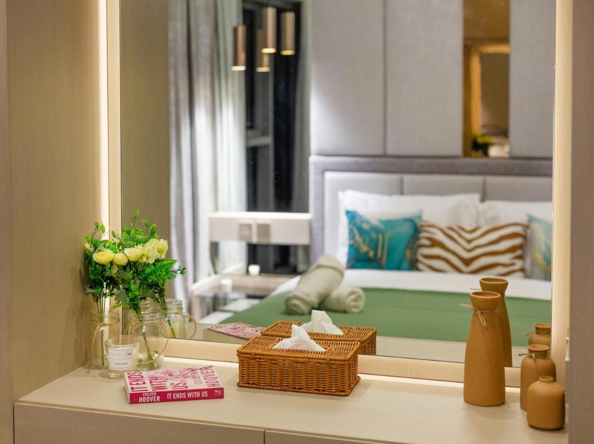 Manzil - Graceful 2br With Iconic Burj Khalifa Views *