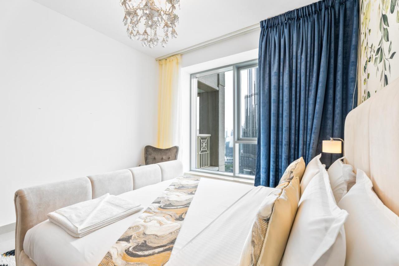 Luxury 2br Oasis With Stunning Burj & Fountain Views 4004 Dubai
