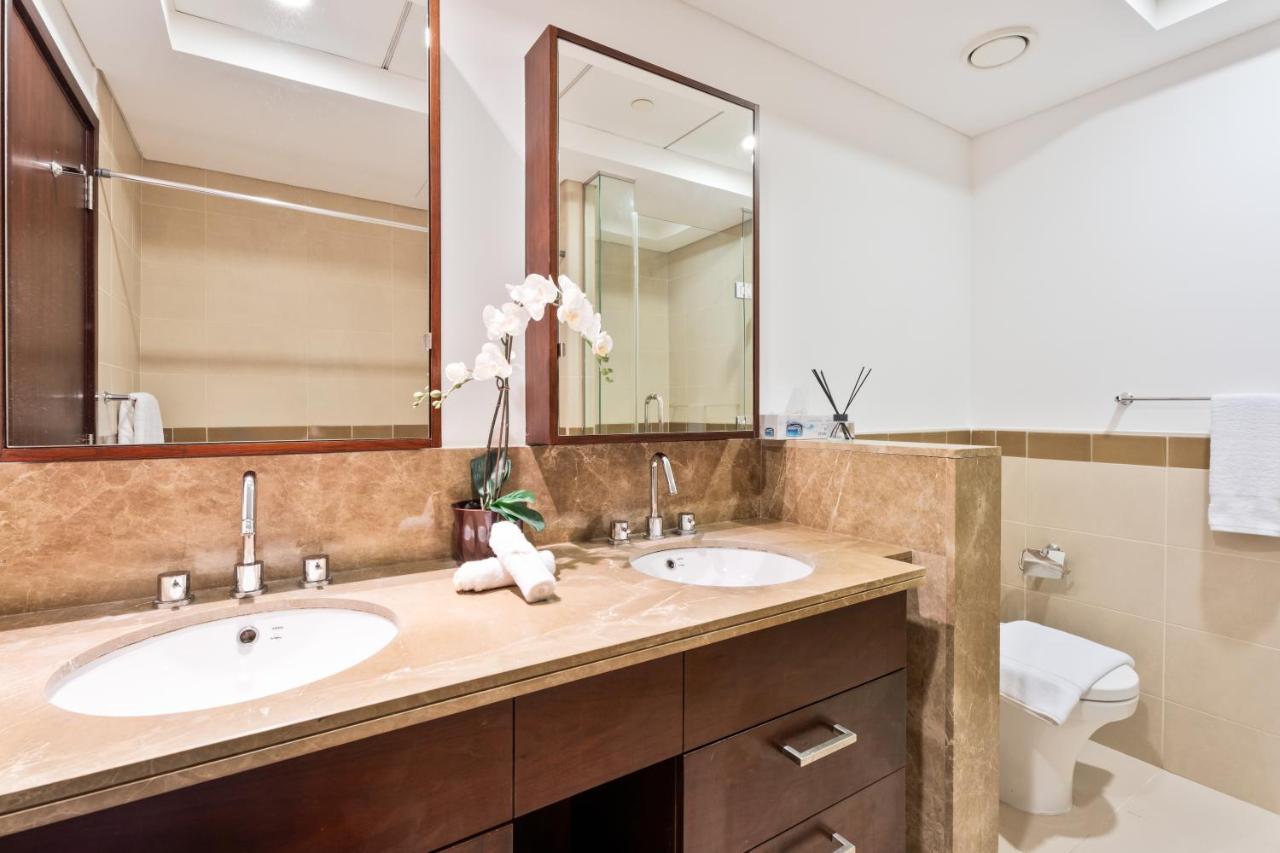 Apartment Luxury 2br Oasis With Stunning Burj & Fountain Views 4004